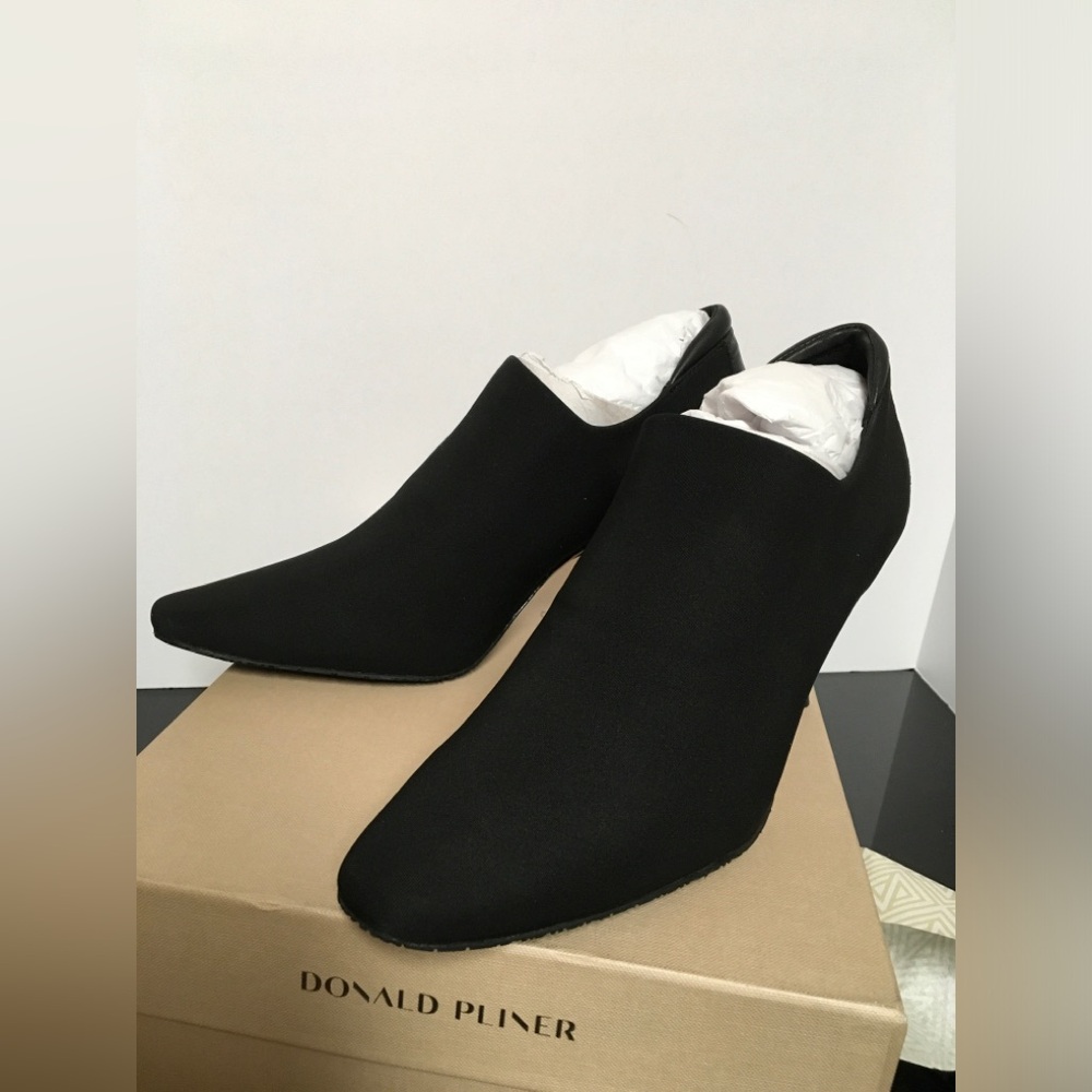 Donald J. Pliner Black Pointed Slip-On Dress Shoes - Picture 2 of 6